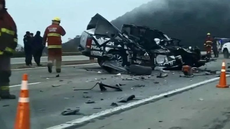choque-camioneta-ruta-9-saltajpg