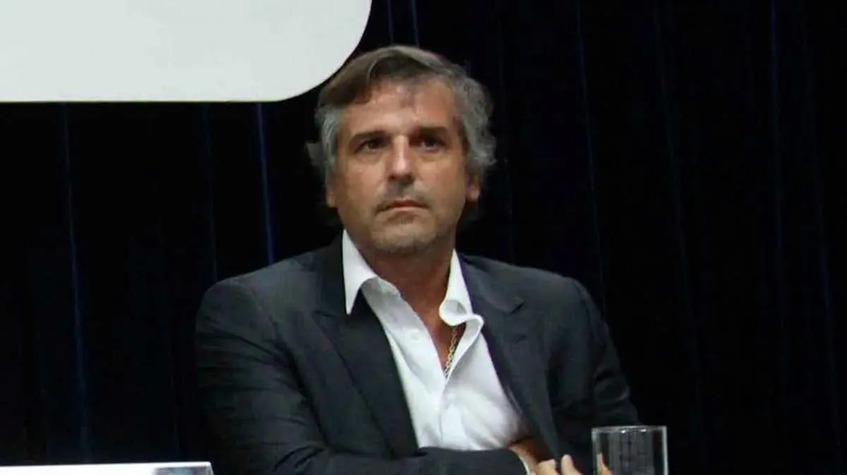 8d772779-940f-4d02-af38-0a94cdacfb7b