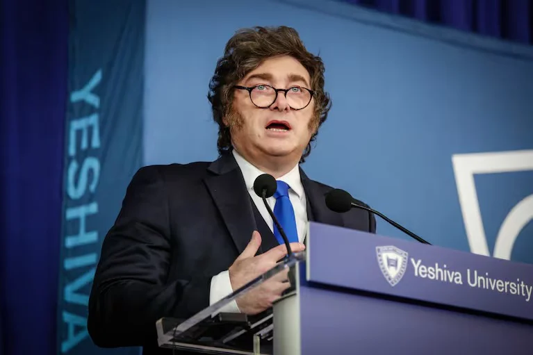 el-presidente-de-argentina-javier-milei-dijo-que-en-agosto-la-inflacion-podria-empezar-con-cero-ap-fotokena-betancur-RTLH3TBACXGHGAJ7FOULPCFO7M