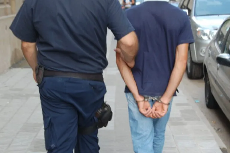 Detenido-01-1-768x512