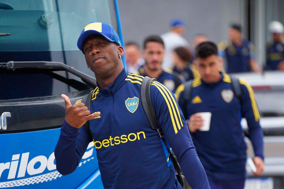 784972-advincula-20