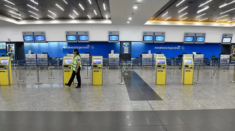 los-controladores-aereos-llegaron-a-un-acuerdo-con-el-gobierno-y-levantaron-el-paro-previsto-para-el-sabado-foto-archivotelamgustavo-amarelle-AVYAIC74UNH53JBOBXFBCWDXWM