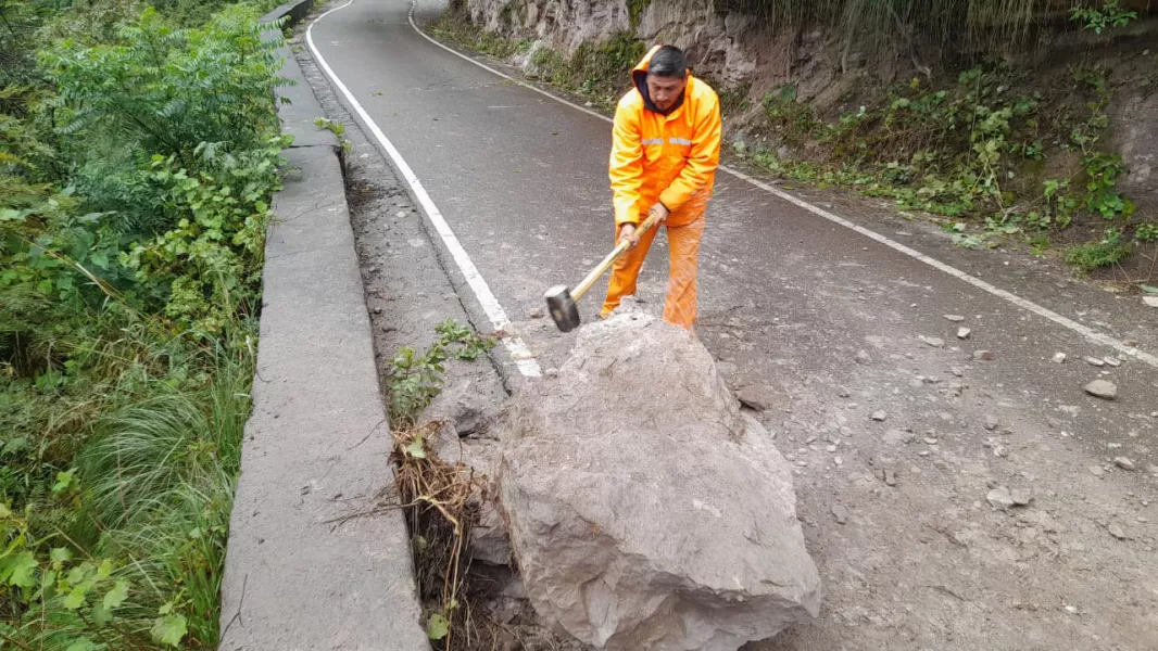 16381-vialidad-realizo-tareas-de-despeje-en-la-ruta-provincial-33