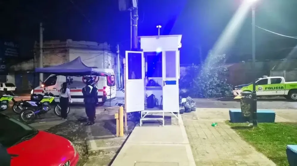 tucuman-un-policia-de-23-anos-recibio-un-disparo-de-su-companero-dentro-de-una-garita-y-esta-grave-foto-gentileza-tucuman-en-las-redes-PH5BZYFGRND7DKJ3AKMJWJPIM4