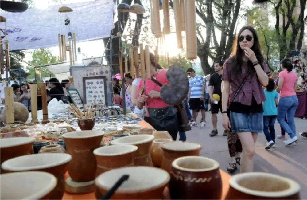 2244-hoy-feria-de-emprendedores-de-la-ciudad