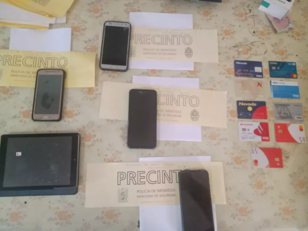 d58f68b2-d02b-4d2f-b39d-37ac7b13d959