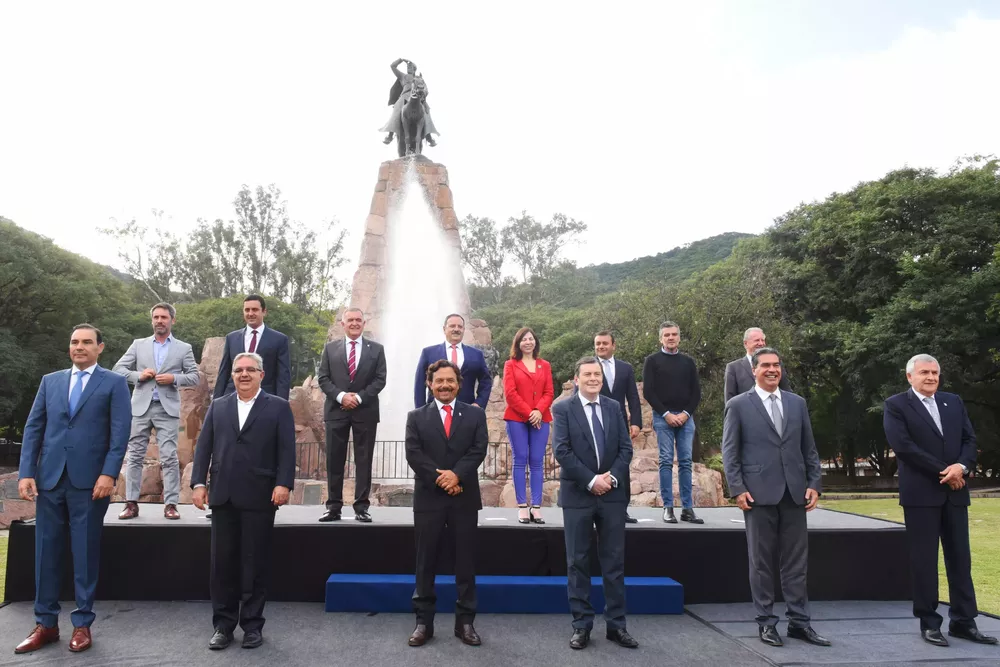 Foto-institucional-gobernadores-scaled
