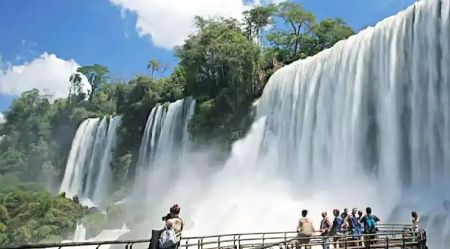 noticia 6 turissmo finde