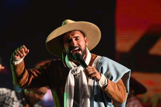 multimedia.normal.9bb8cef1de4fe94e.bGF6YXJvIGNhYmFsbGVyb19ub3JtYWwuanBn