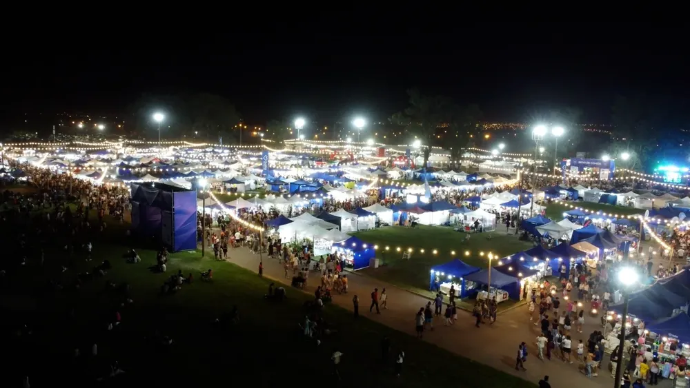 expo-ciudad-de-noche-2025-dic-2-1536x864