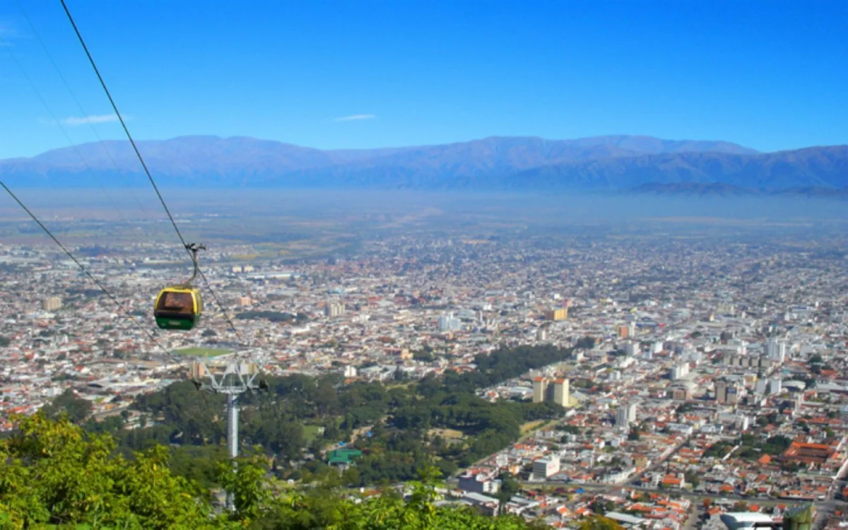 multimedia.normal.904dd67eb3bc23ae.ODUyMC1jYWxvci15LWxsdXZpYS1wYXJhLWVzdGUtdmlfbm9ybWFsLndlYnA=