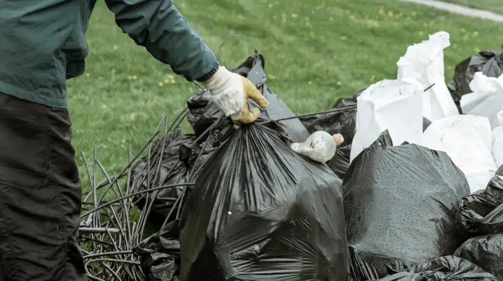 la-victima-trabajaba-en-la-recoleccion-de-basura-foto-ilustrativafreepik-W6O6OJQBQ5GQ5NJT6TFFS6COVQ