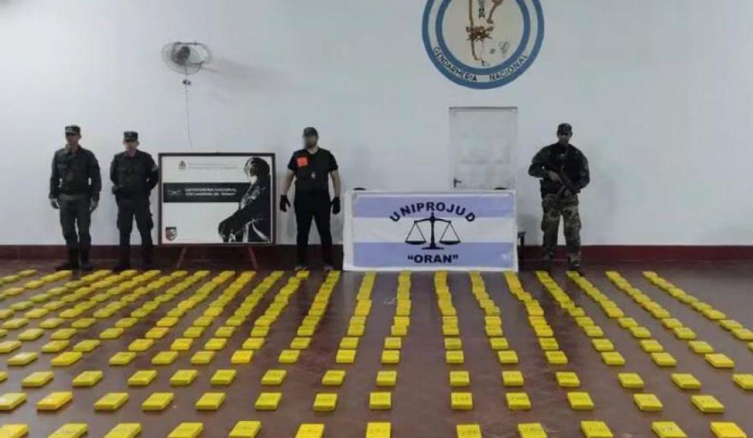 115073-apartaron-al-jefe-del-de-bomberos-voluntarios-de-aguas-blancas-tras-hallar-droga-en-una-unidad