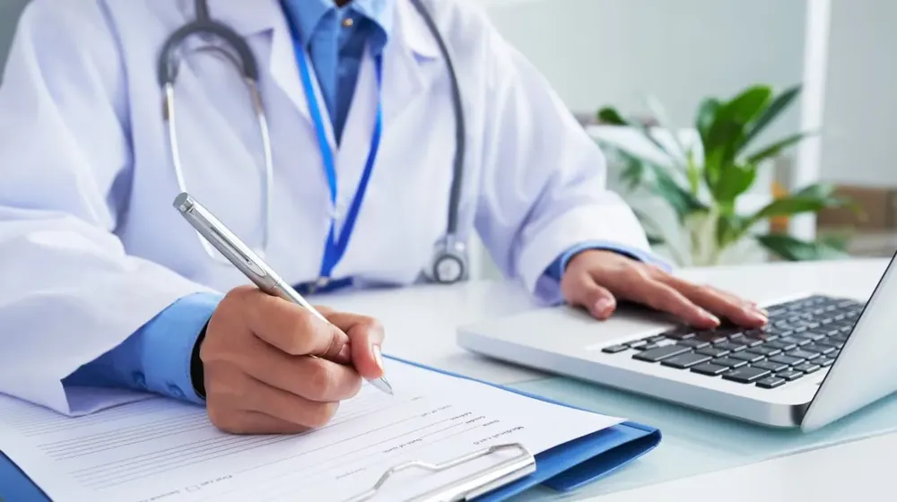 el-gobierno-dio-de-baja-a-mas-de-20-empresas-de-medicina-prepaga-cuales-son-y-como-afecta-a-los-afiliados-foto-freepik-RZCOMNTHEJBPVJC3HQTU3TUURY