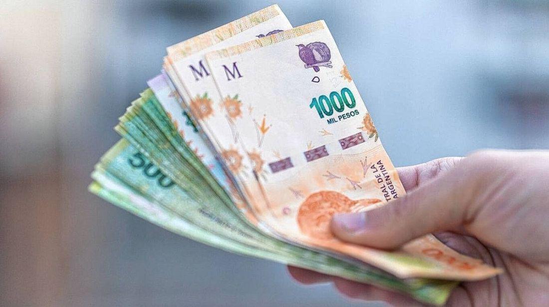 115297-empleados-de-la-provincia-cobraran-sus-sueldos-despues-del-feriado-largo