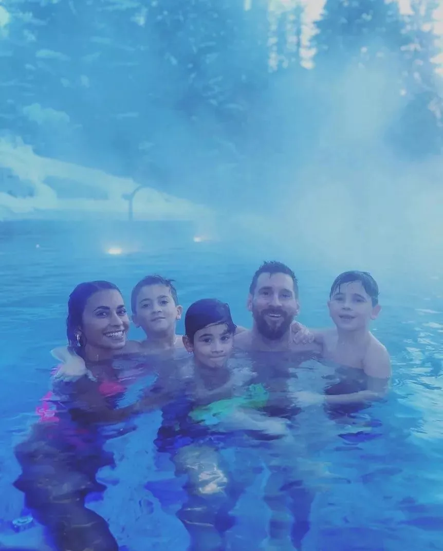 messi-antonela-ciro-thiago-mateo_w862