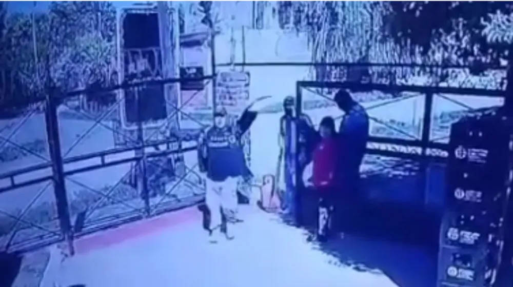 https___thumbs.vodgc.net_1-14-PD2LDi1765822864204-1765822977