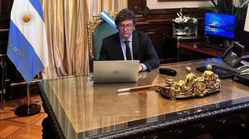 el-presidente-javier-milei-sigue-desde-su-despacho-en-casa-rosada-el-tratamiento-del-dnu-en-el-senado-foto-instagram-javiermilei-WFLFPYWJKNHBXKHST5GWD6MCTA