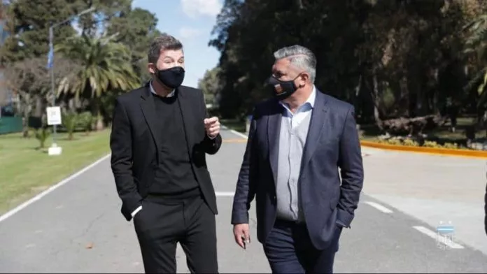 tapia-tinelli_862x485-696x392