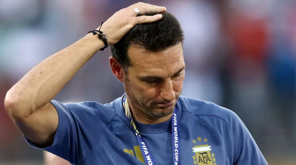 el-entrenador-tiene-contrato-hasta-el-30-de-diciembre-y-su-futuro-quedo-en-suspenso-despues-de-la-derrota-en-la-final-del-mundial-foto-reuter-UR4C7VIBXFDI7HTRF4VURMJ5YQ