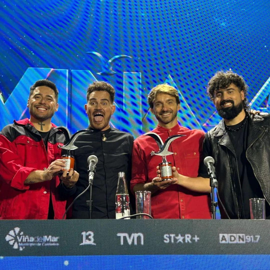 Se van para #Argentina   gracias gracias gracias por el amor y apoyo constante a AHYRE, a las canciones   Emocionados y honrados por haber representado durante la competencia a nuestro país en @elfestivaldevina co