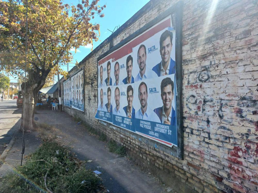 carteleria-politica-3-1536x1152