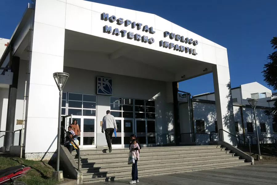 80264-el-lunes-se-reanuda-la-atencion-en-consultorios-externos-del-hospital-materno-infantil