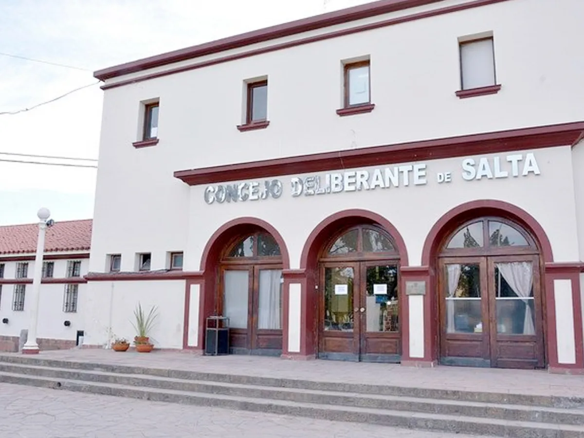 35253-multas-para-funcionarios-que-no-contestan-informes