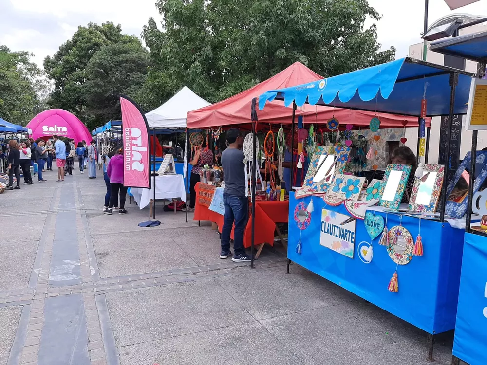 feria-paseo-de-los-poetas-9