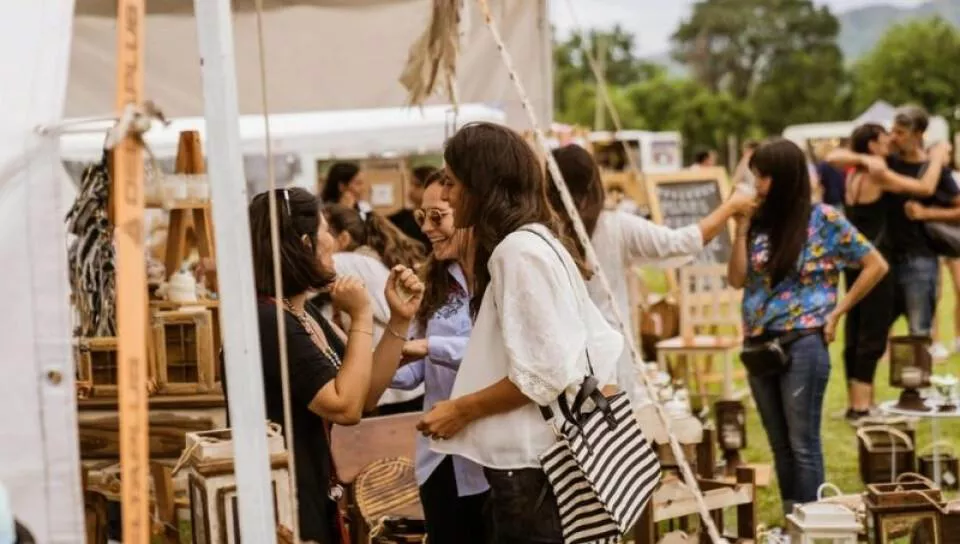 multimedia.normal.a769ac2407018c39.666572696120646520656d7072656e6465646f726573315f6e6f726d616c2e6a7067