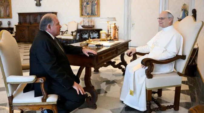 noticia 2 VISITA AL PAPA