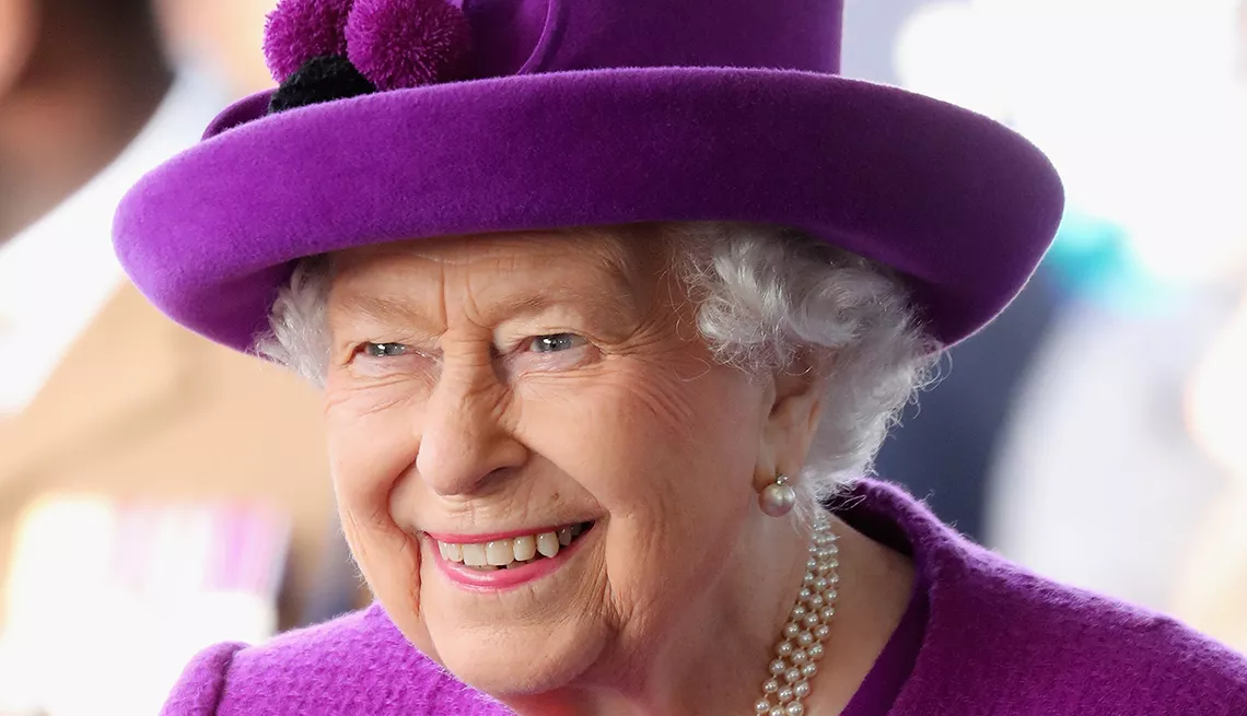 1140-queen-elizabeth-ii-esp