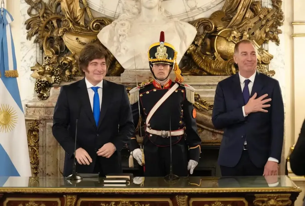 finalmente-milei-traspasara-renaper-y-deportes-al-ministerio-del-interior-y-creara-un-area-para-que-santilli-articule-el-vinculo-con-el-congreso-foto-presidencia-DULISYMQMFHQ7ICI7PORBIMIKQ