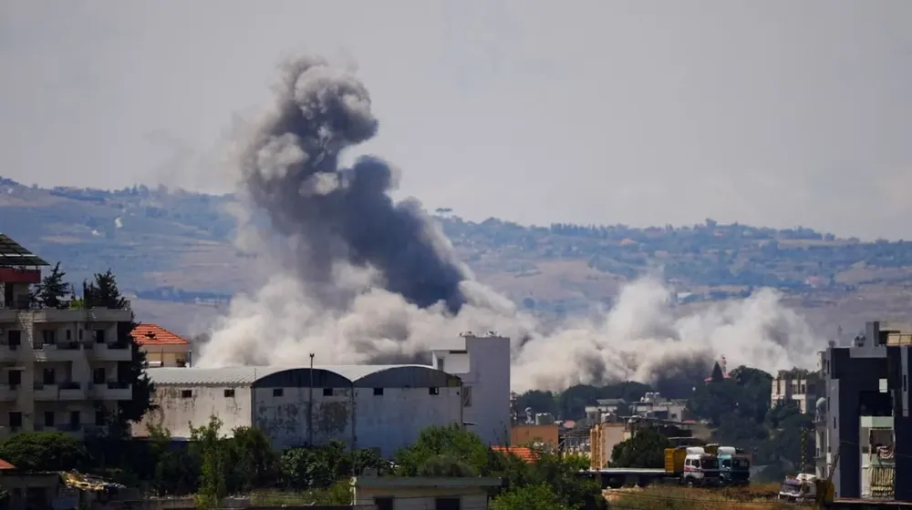 estados-unidos-habia-bombardeado-en-el-sur-de-iran-foto-reutersstringer--YDU6D45BAFCJXO5RI3DNYNYNEA