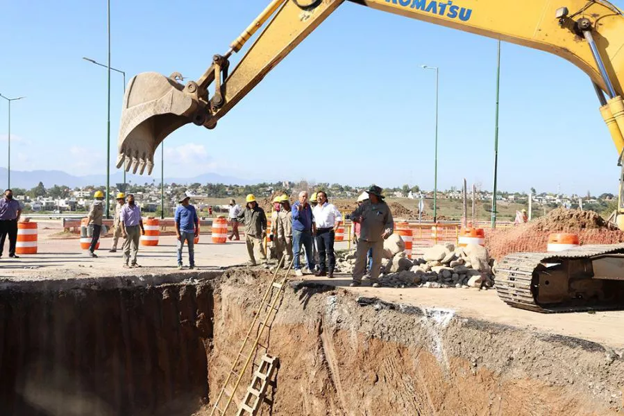 2645-el-gobernador-saenz-superviso-el-avance-de-obras-de-la-circunvalacion-noroeste