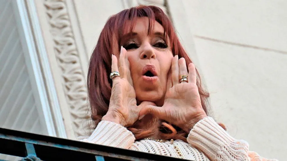 150625cristinafernandezkirchnercfkbalconafpg-2043452