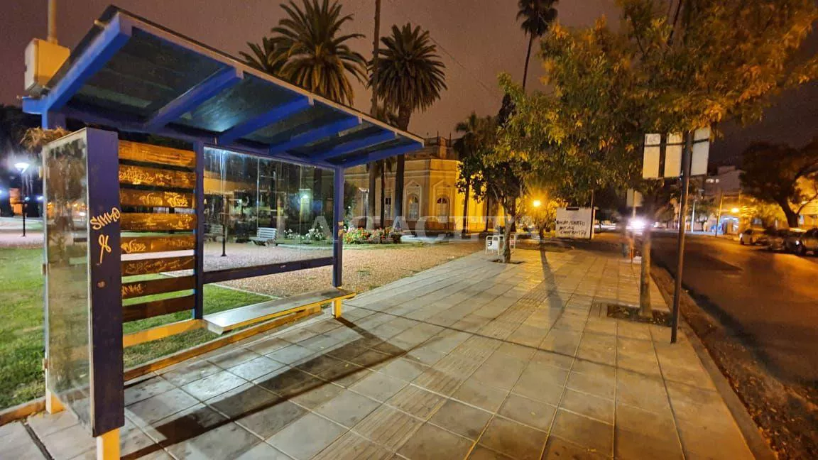 paradas-colectivos-vacias-4073-124345