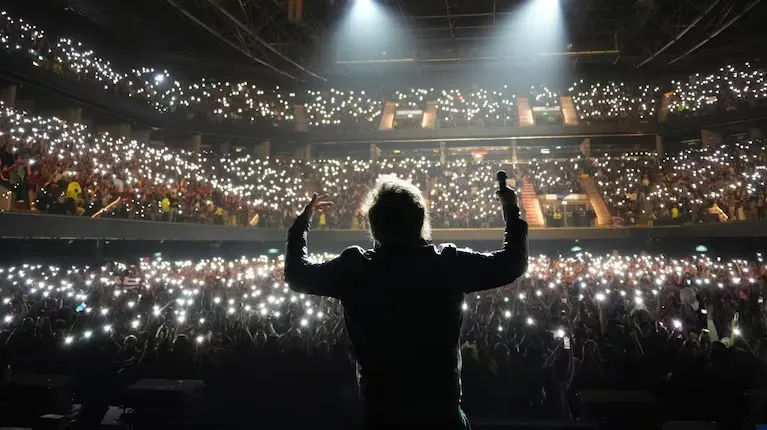 con-su-show-en-el-estadio-arena-javier-milei-intento-sostener-al-voto-duro-libertario-y-polarizar-con-cristina-kirchner-en-el-tramo-final-de-la-campana-foto-prensa-lla-YDJILTBYB5ABLCNUCCGTRQ36CY