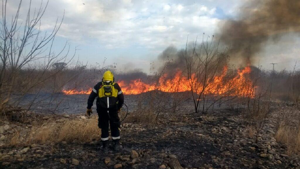 incendios-de-pastizales-en-Salta-1024x576