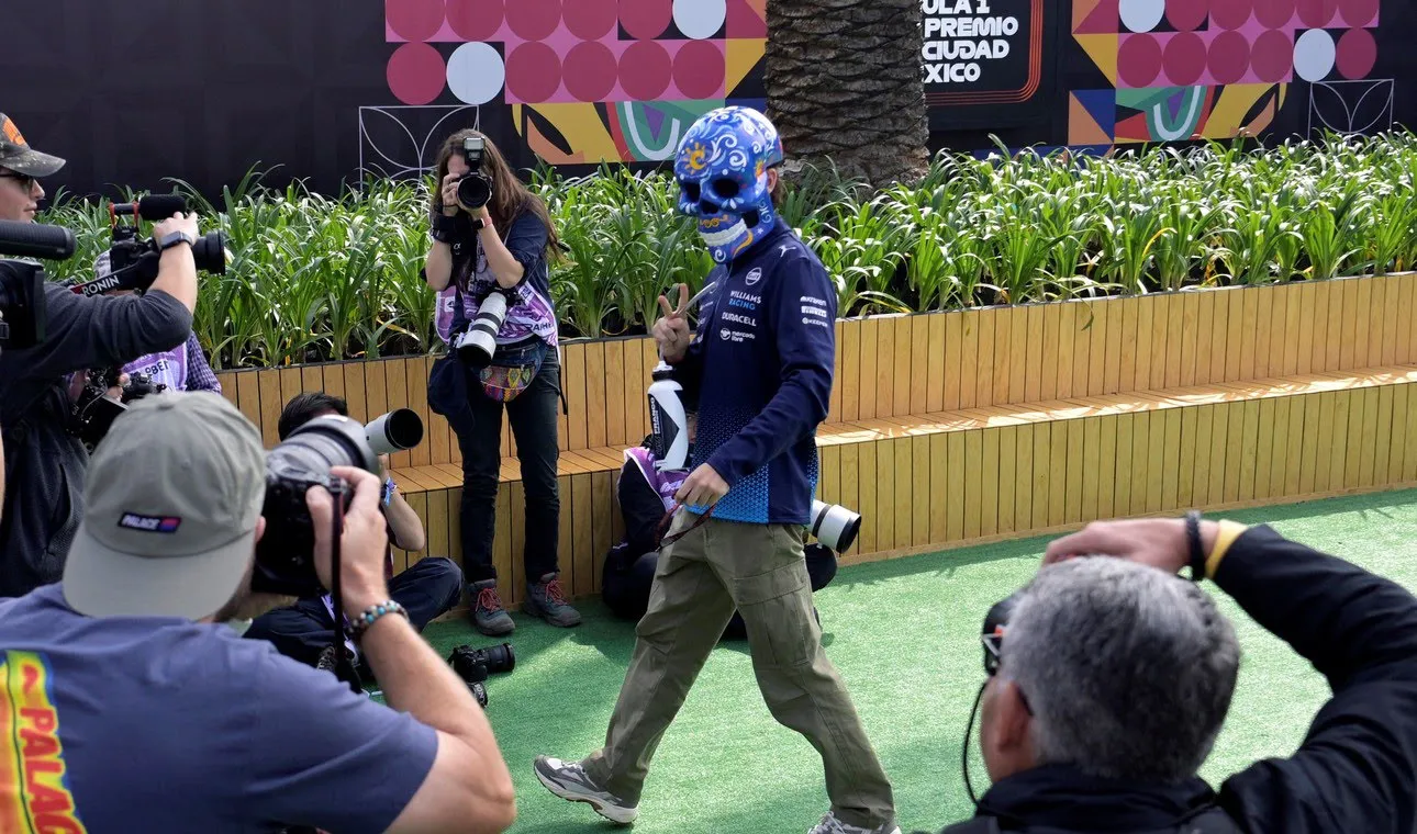 nWwlhHlNX_1290x760__1