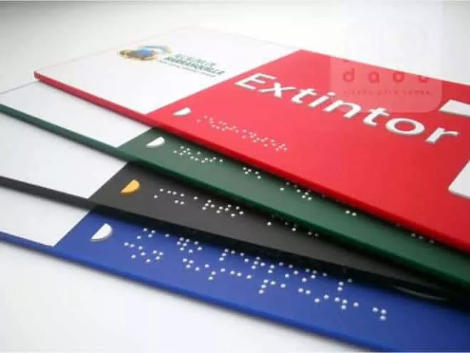 01_accesibilidad_carteles_señaletica_accesible