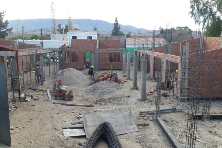 55876-invirtieron-25-millones-para-obras-de-construccion-en-escuela-de-cachi