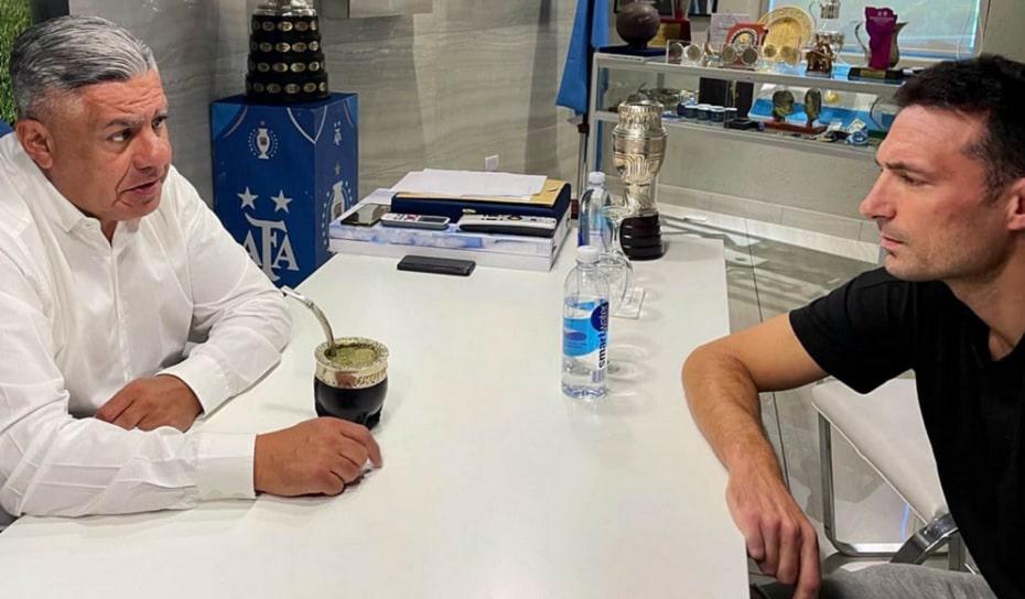 reunion-chiqui-tapia-scaloni