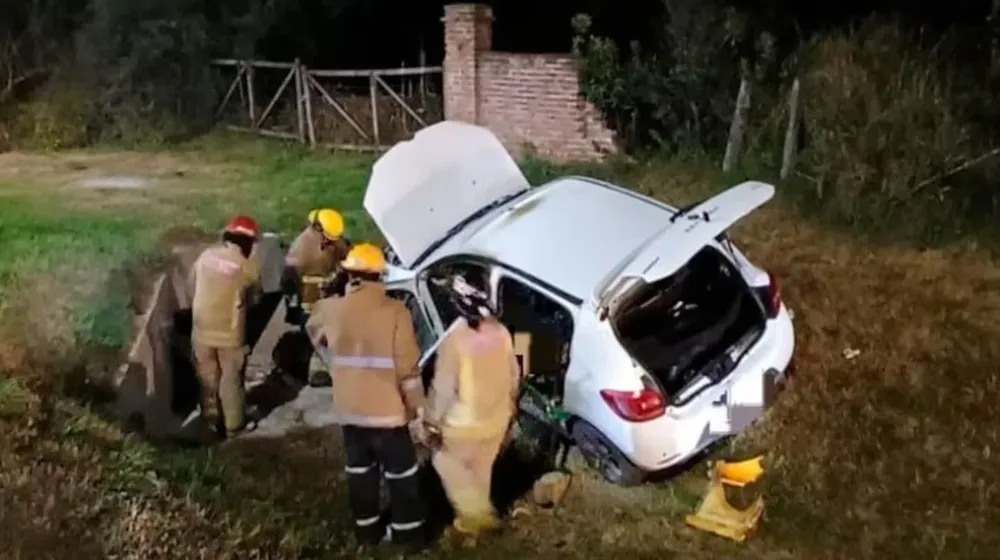 cordoba-una-mujer-sufrio-graves-quemaduras-tras-la-explosion-de-un-celular-que-cargaban-en-el-auto-foto-gentileza-el-doce-TRGARXWZAVESVIZX3E3EVD5TBQ (1)