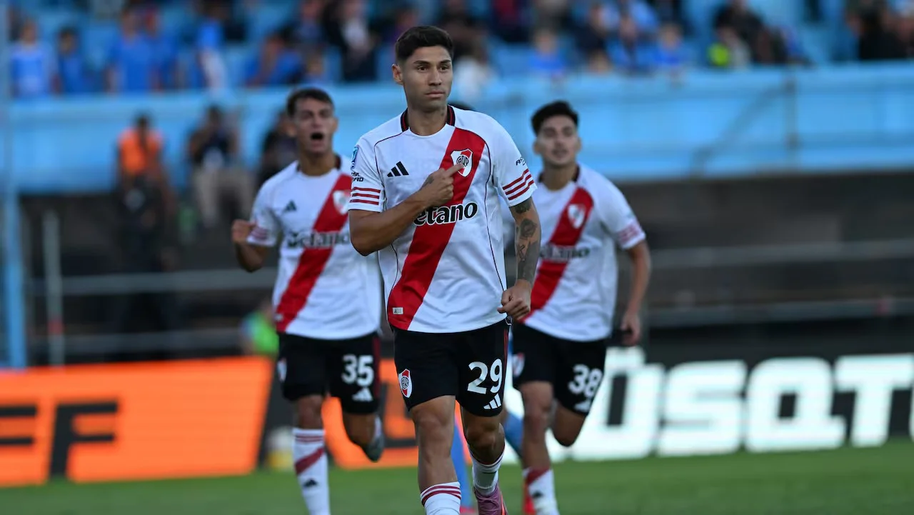 river-gano-en-rio-cuarto-con-el-gol-de-penal-E7BFQB2TQZGSREQ26EKVG2L26I